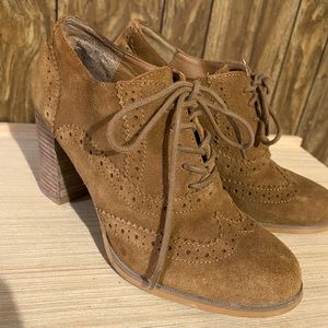 Steve Madden Suede Shoes
